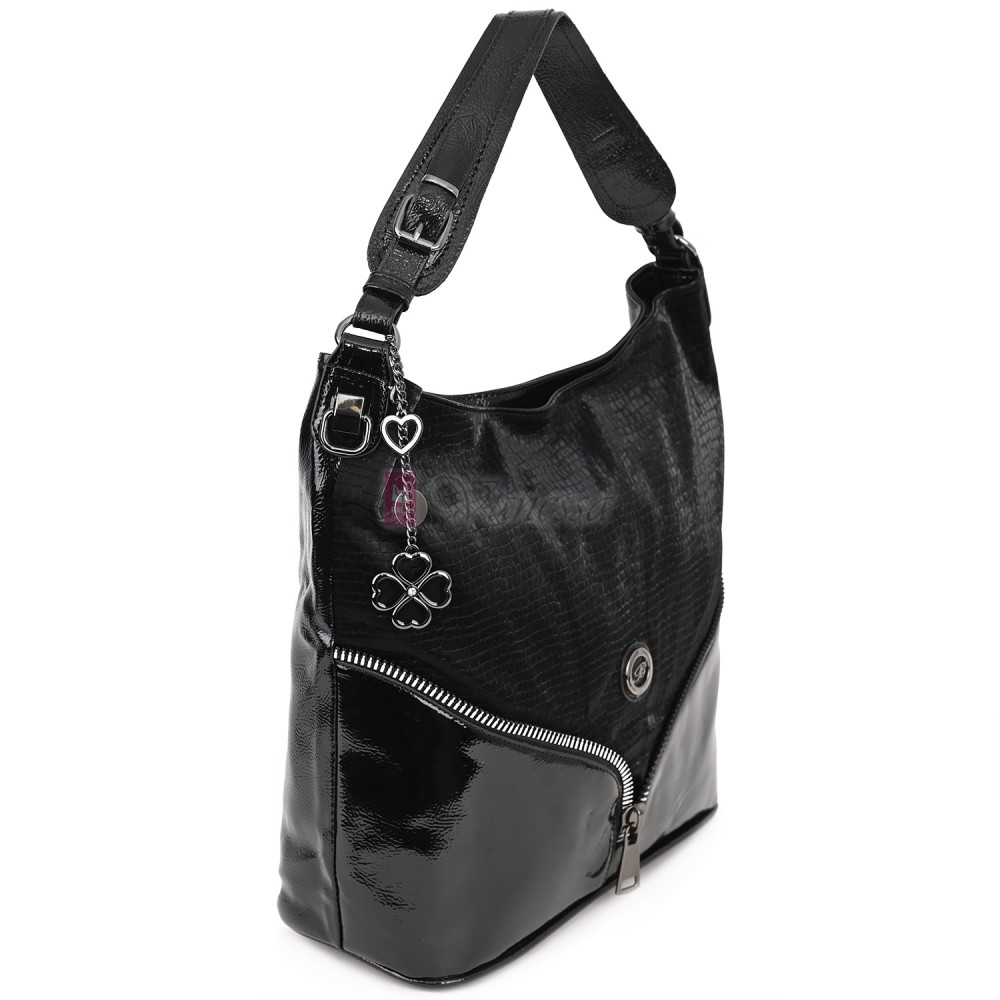  Дамска чанта от висококачествена, лачена еко кожа, в черен цвят. Код: 1568-2